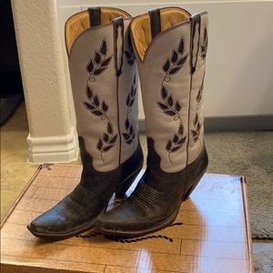 Charlie Horse by Lucchese 8.5 boots